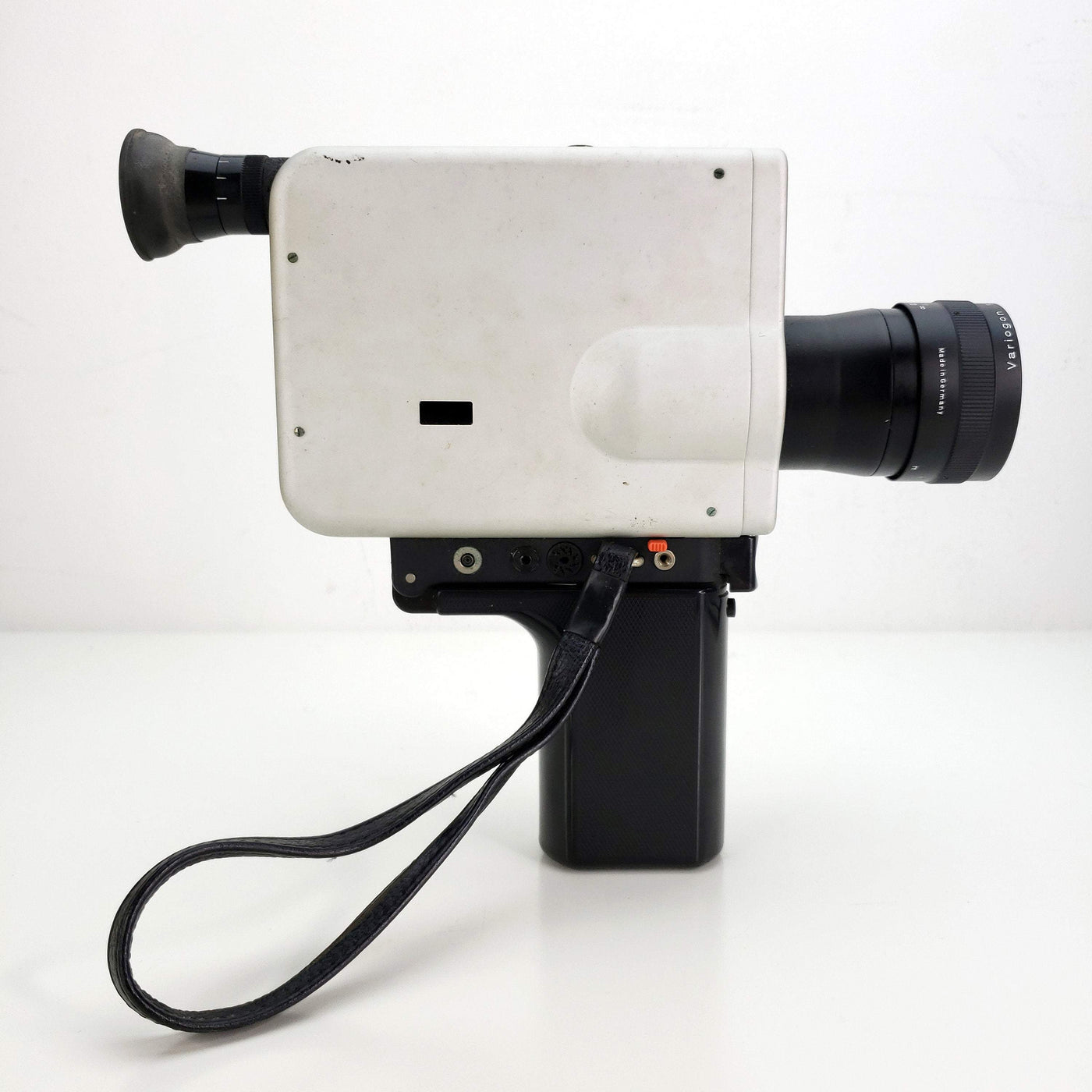 Nizo 481 - Super 8 Camera Professionally Serviced with Light Meter 