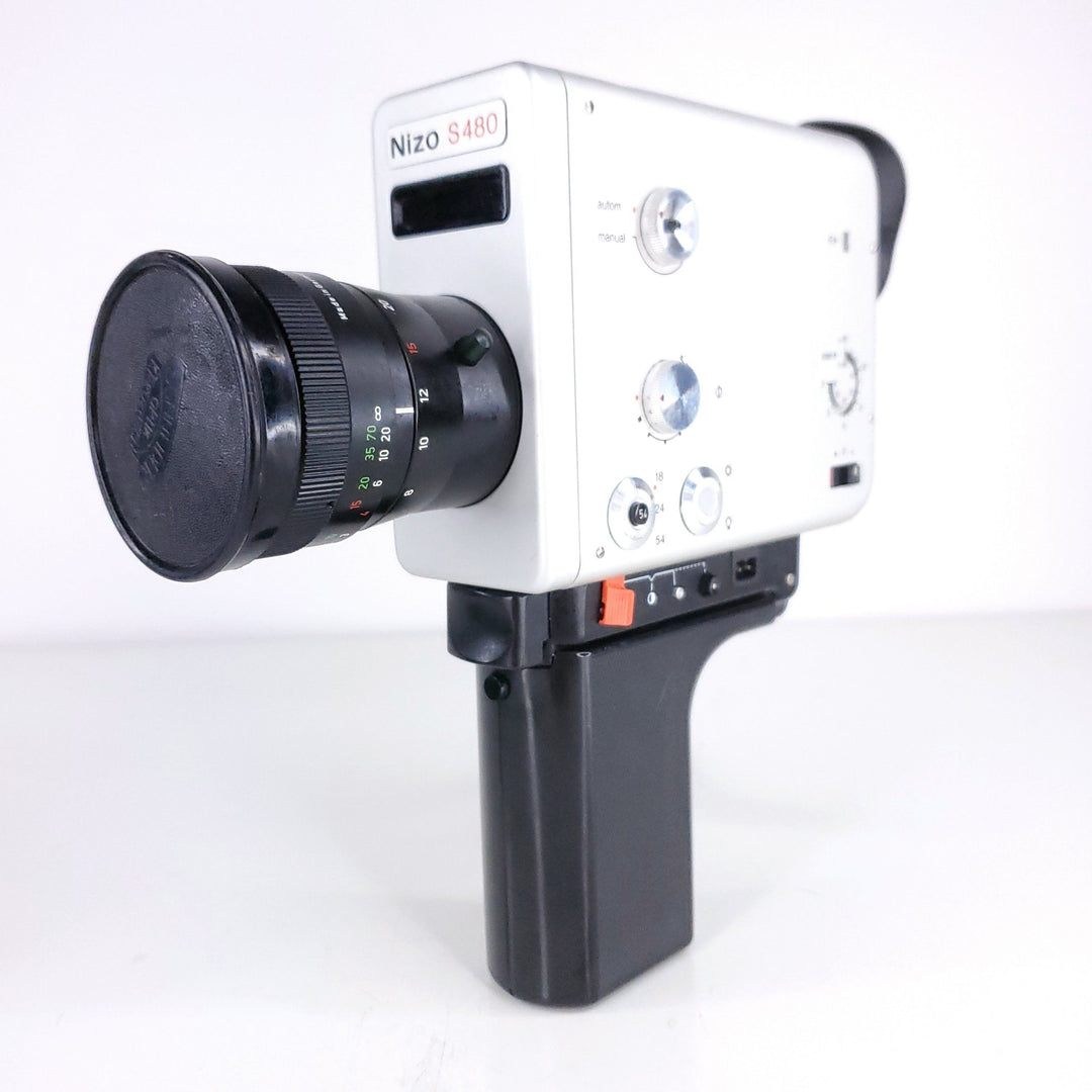 Nizo S480 Super 8 Camera Fully Tested and Functioning  - Includes Light meter battery adapters, Lens Cap, & Leather Bag